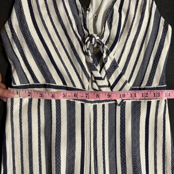 Alice + Olivia Laurice Knot Front Striped Wide Leg Jumpsuit in Blue/White Size 6 - Picture 14 of 16